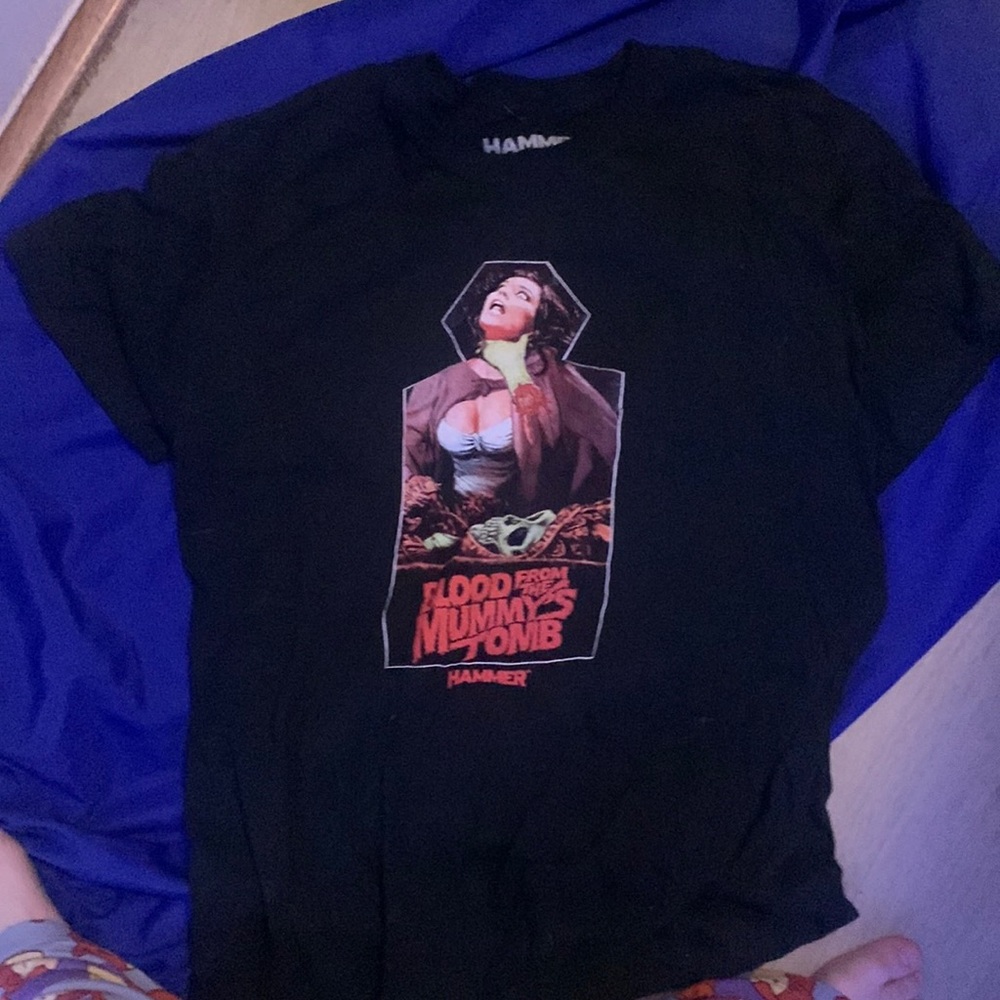 blood from the mummy’s tomb by hammer shirt
